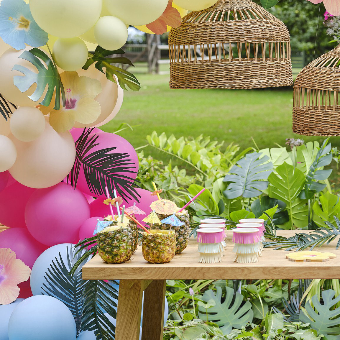 Tropical Party - Party decorations, tableware and balloons – The