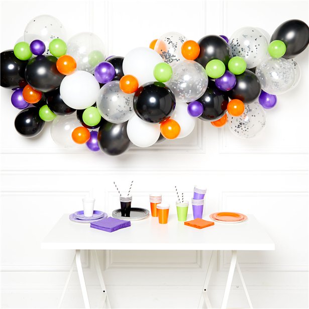 Halloween Balloon Garland