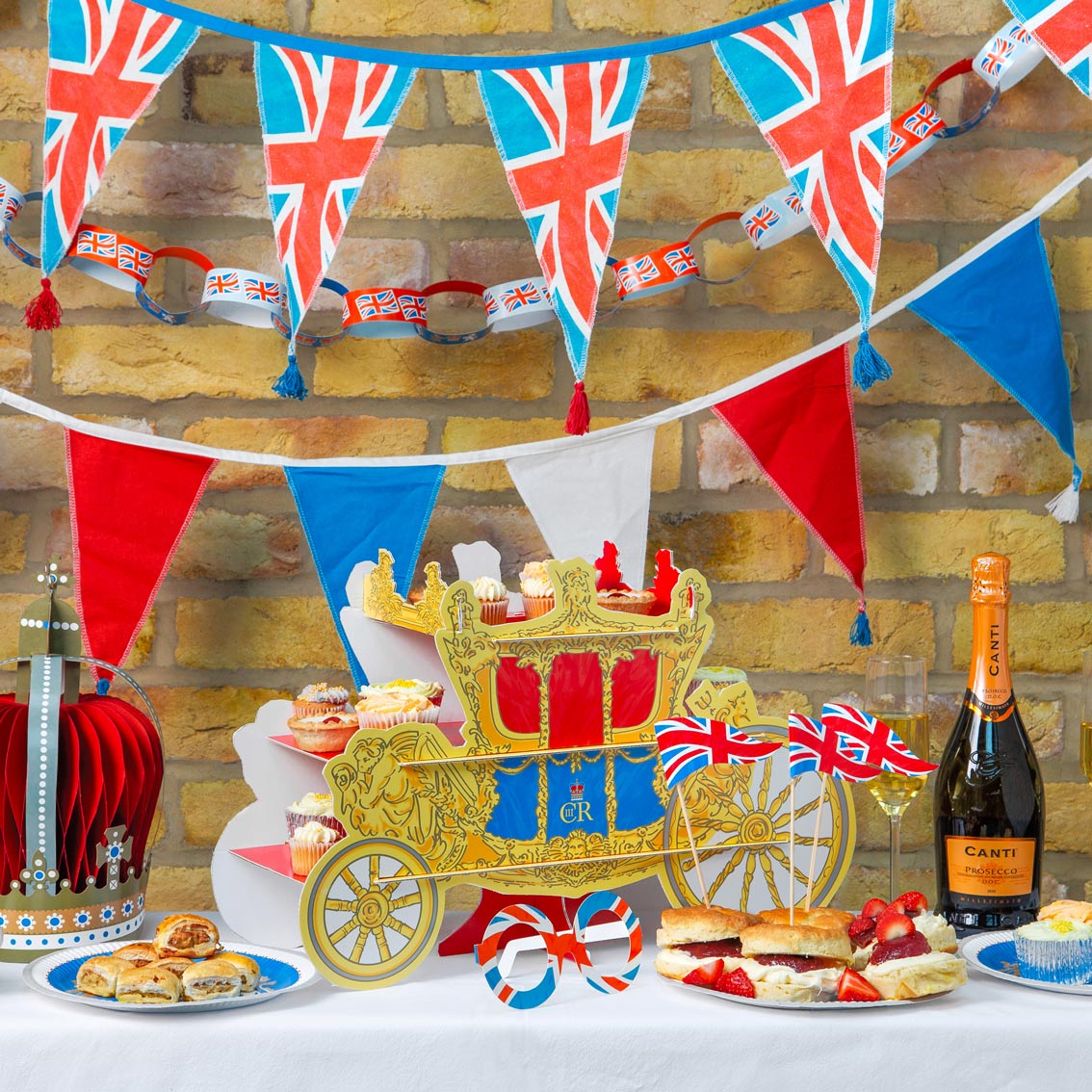 coronation bunting party table